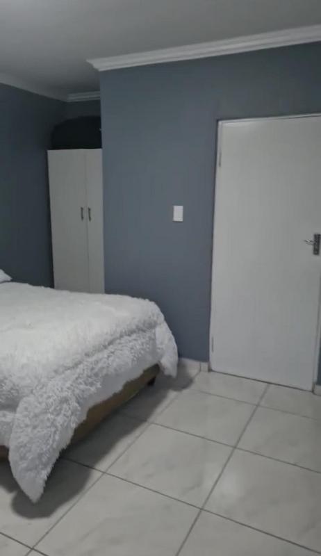 8 Bedroom Property for Sale in Delft South Western Cape